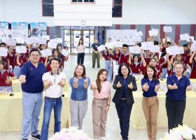 วันที่ 4 พฤศจิกายน 2566 ณ หอประชุมอาคารเฉลิมพระเกียรติ วิทยาลัยการอาชีพป่าซาง ลำพูน ร่วมกับมหาวิทยาลัยเชียงใหม่ จัดอบรมการใช้บทเรียนเพื่อส่งเสริมการใช้เทคโนโลยีเข้าสู่ตลาดแรงงานด้วยการศึกษาตลอดชีวิต ภายใต้โครงการ “การพัฒนาทุนมนุษย์ชาติพันธุ์และชนเผา Manpower” เพื่อส่งเสริมการใช้เทคโนโลยีดิจิทัลในการเข้าสู่ตลาดแรงงานด้วยการศึกษาตลอดชีวิต